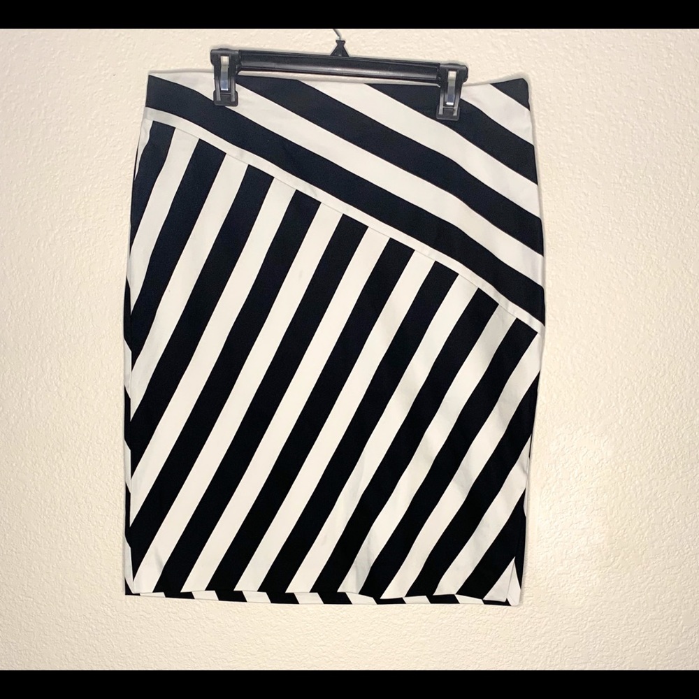BANANA REPUBLIC Skirt